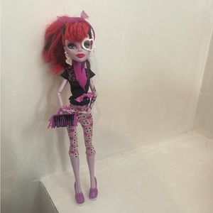 Operetta Scaritage Monster High Dollge